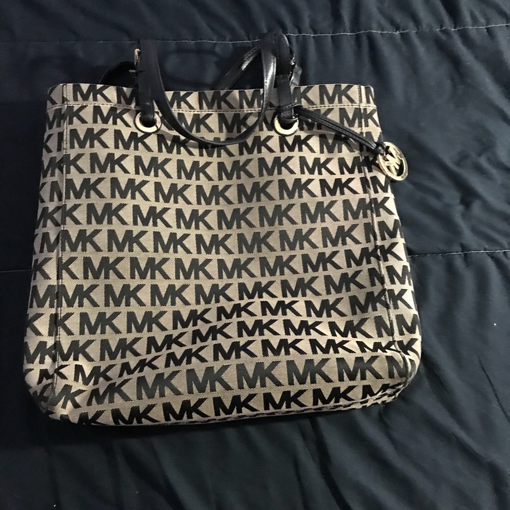 Michael Kors Classic tote